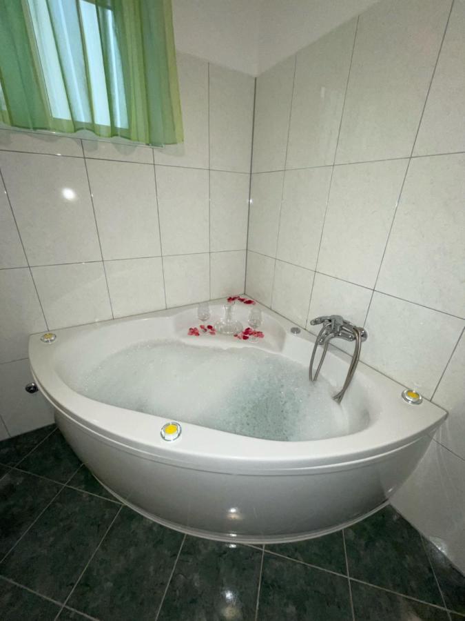 Apartman Varea Лижнян Екстер'єр фото